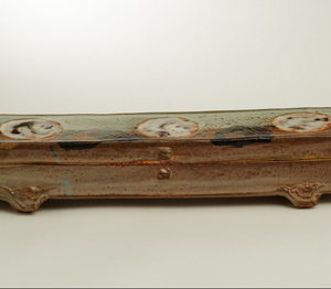 Boîte longue "couteau" (dessus noir)