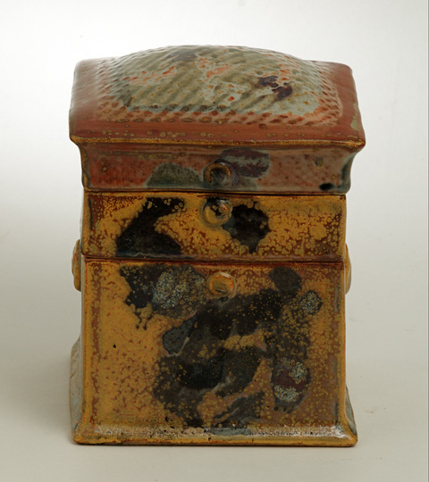 Boîte à étages “Dragon jaune”
