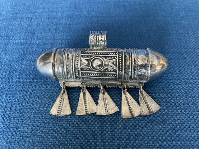 Pendentif porte-amulette